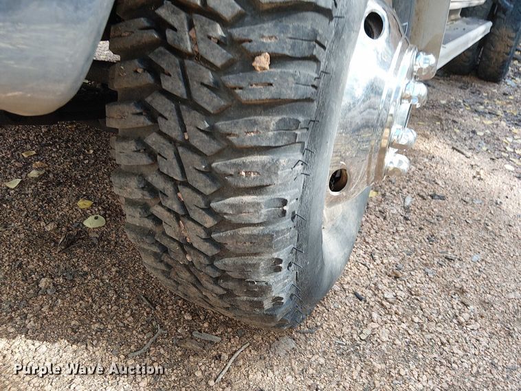 image for item EC1210 1992 Ford F Super Duty dump flatbed truck