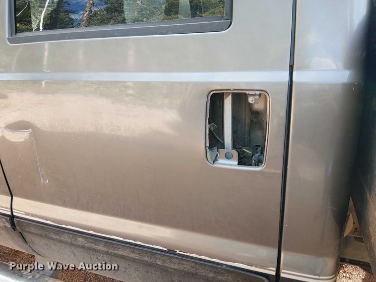 image for item EC1211 2003 Ford F250 Super Duty Crew Cab dump flatbed pickup truck