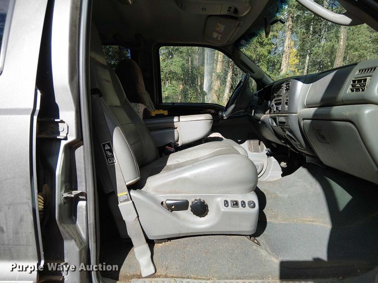 image for item EC1211 2003 Ford F250 Super Duty Crew Cab dump flatbed pickup truck