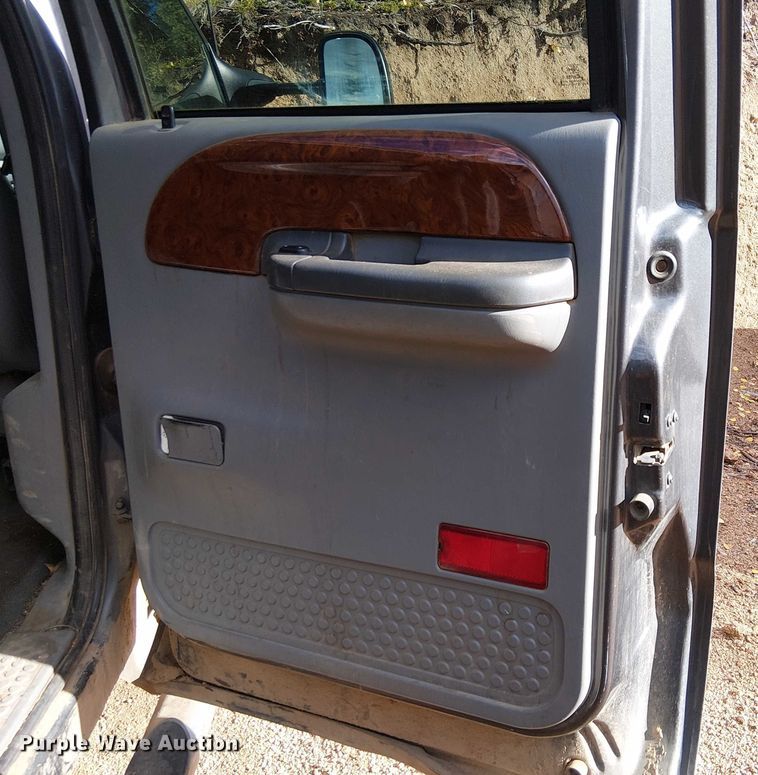 image for item EC1211 2003 Ford F250 Super Duty Crew Cab dump flatbed pickup truck