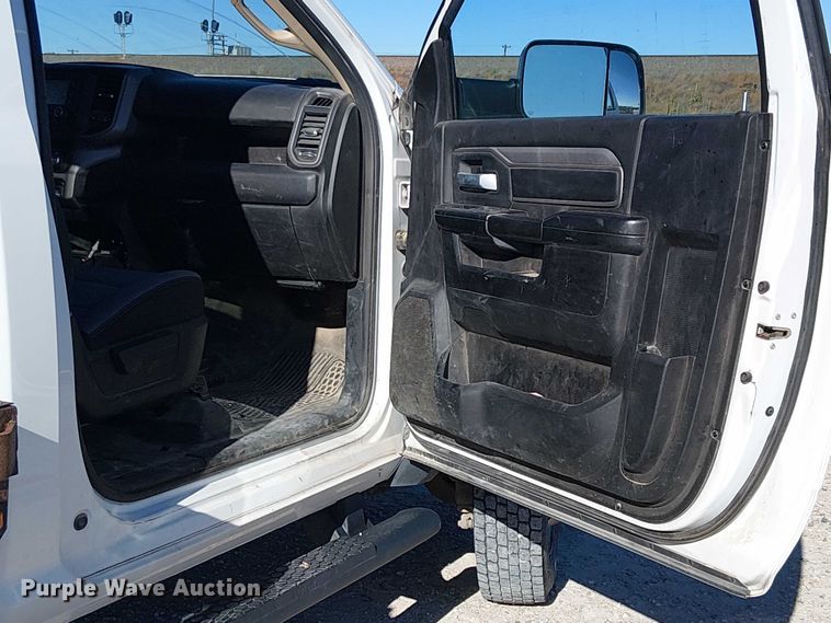 image for item EC1212 2019 RAM 5500 flatbed truck