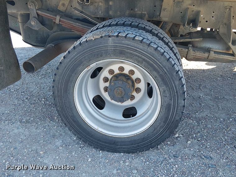 image for item EC1212 2019 RAM 5500 flatbed truck