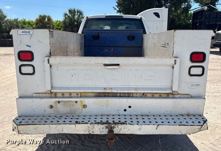 image for item EC3847 2017 Ford F350 Super Duty Crew Cab utility bed pickup truck