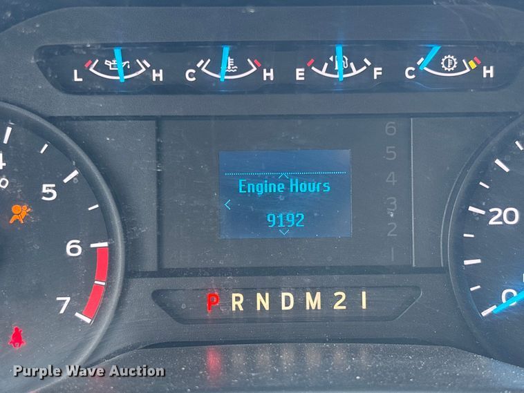 image for item EC3847 2017 Ford F350 Super Duty Crew Cab utility bed pickup truck