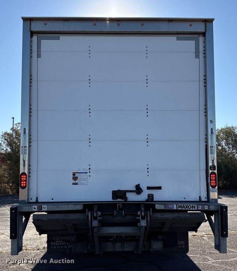image for item EC8031 2022 Isuzu NQR Crew Cab box truck