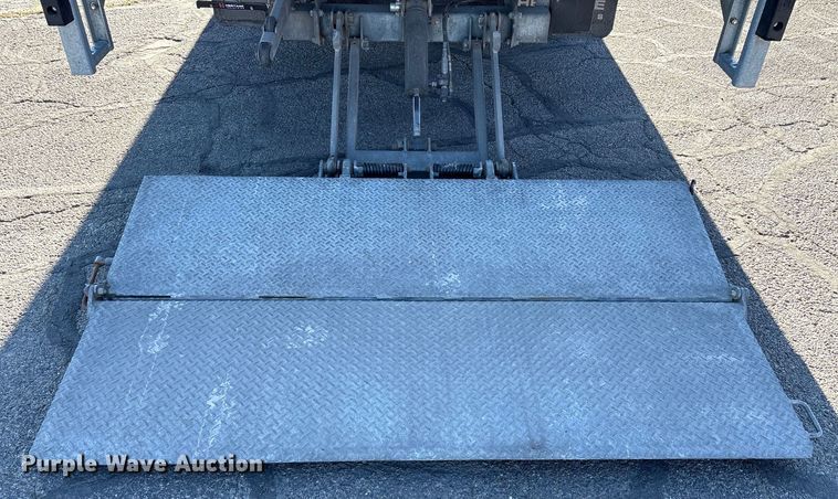 image for item EC8031 2022 Isuzu NQR Crew Cab box truck