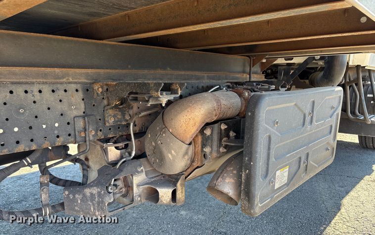 image for item EC8031 2022 Isuzu NQR Crew Cab box truck