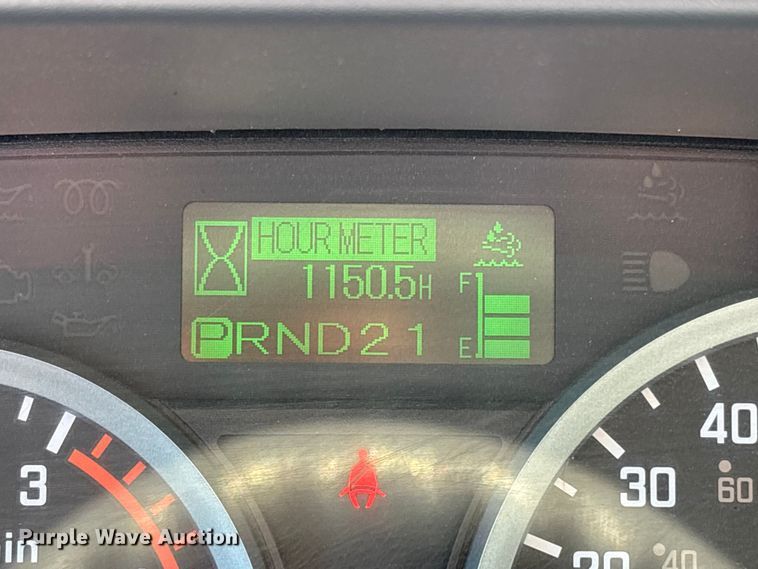 image for item EC8031 2022 Isuzu NQR Crew Cab box truck