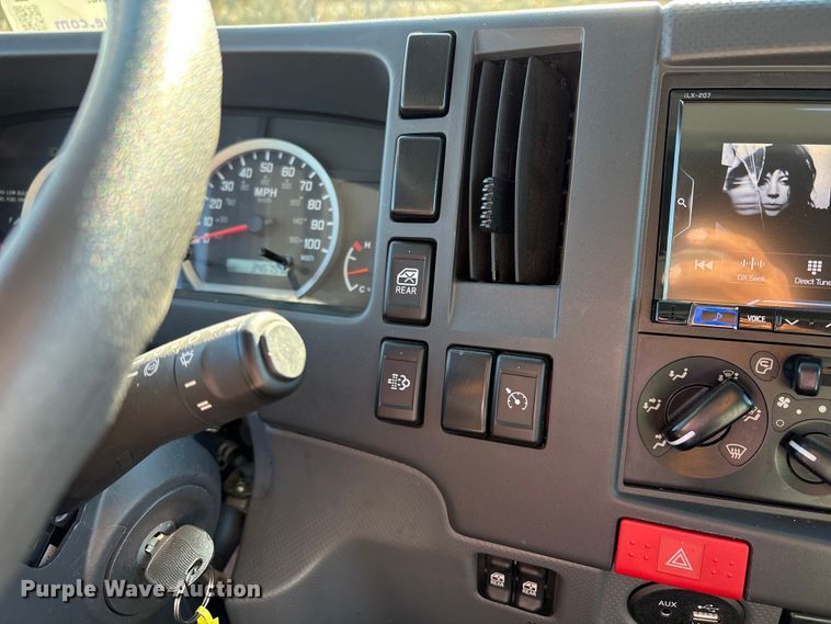 image for item EC8031 2022 Isuzu NQR Crew Cab box truck