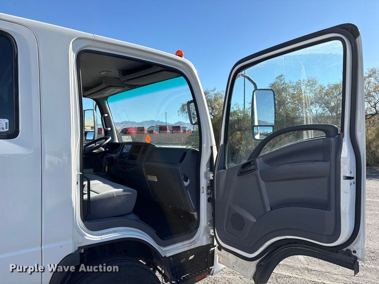 image for item EC8031 2022 Isuzu NQR Crew Cab box truck