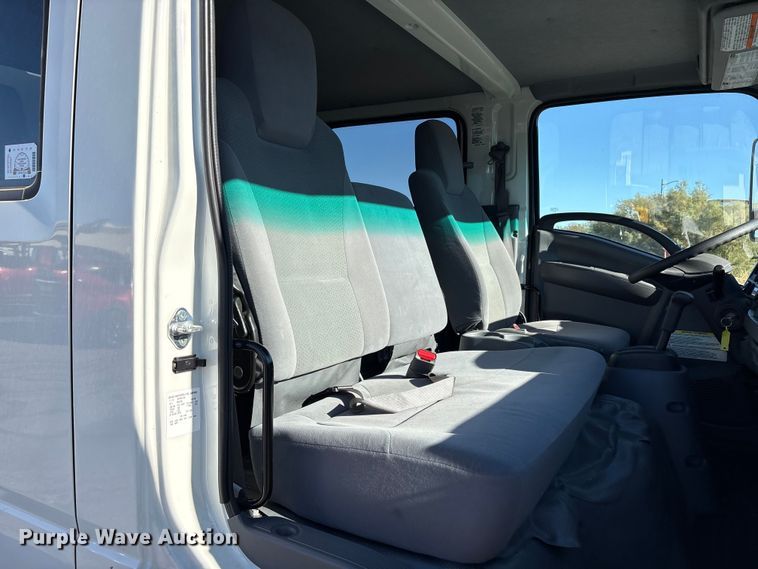 image for item EC8031 2022 Isuzu NQR Crew Cab box truck