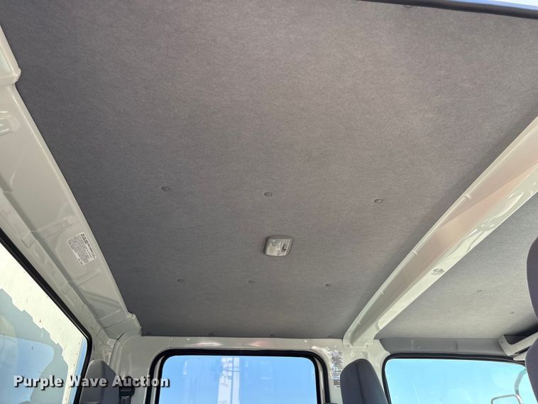 image for item EC8031 2022 Isuzu NQR Crew Cab box truck