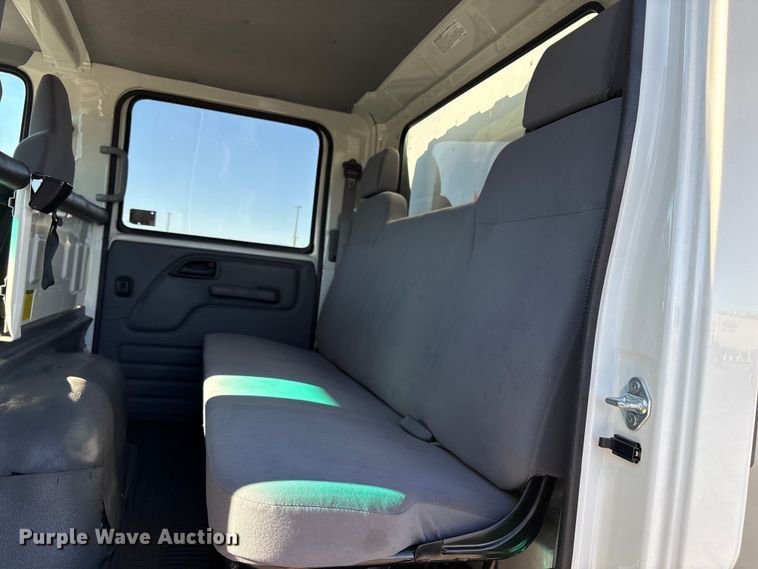 image for item EC8031 2022 Isuzu NQR Crew Cab box truck