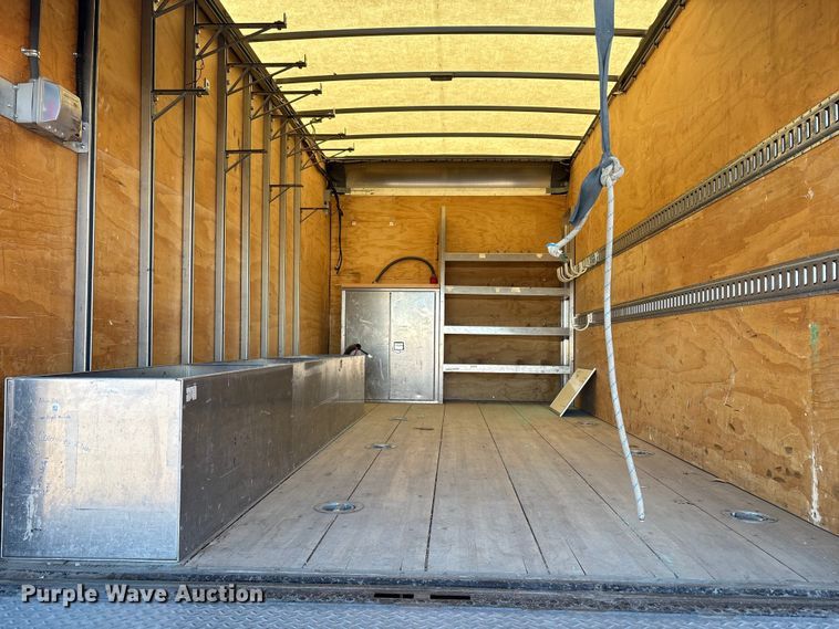 image for item EC8031 2022 Isuzu NQR Crew Cab box truck