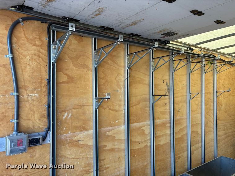 image for item EC8031 2022 Isuzu NQR Crew Cab box truck