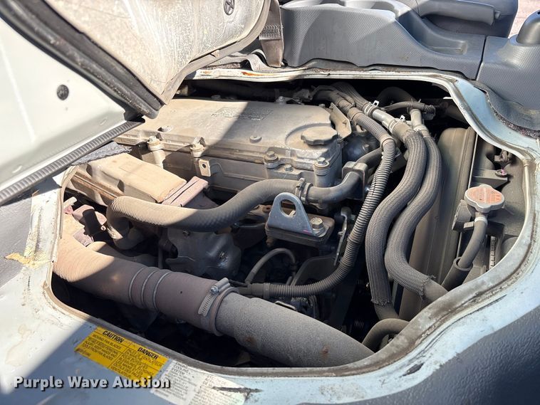 image for item EC8031 2022 Isuzu NQR Crew Cab box truck