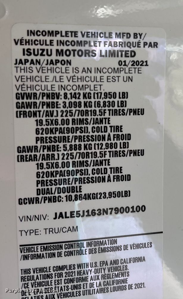 image for item EC8031 2022 Isuzu NQR Crew Cab box truck