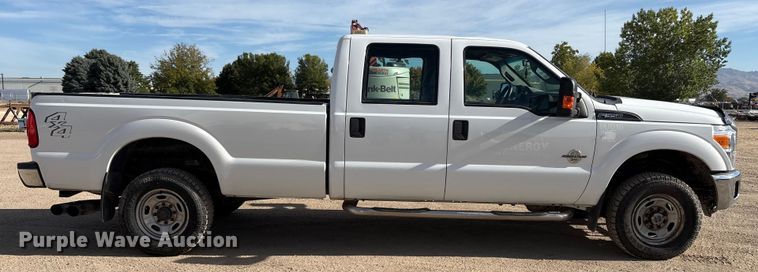 image for item EC8040 2013 Ford F350 Super Duty Crew Cab pickup truck