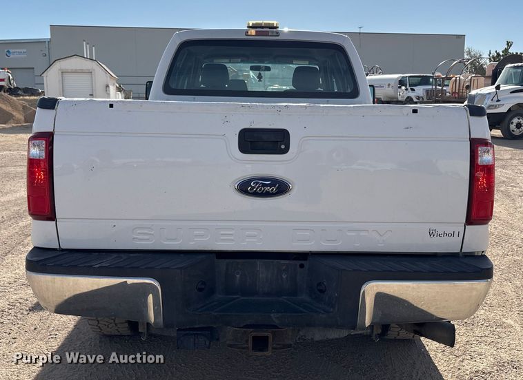 image for item EC8040 2013 Ford F350 Super Duty Crew Cab pickup truck