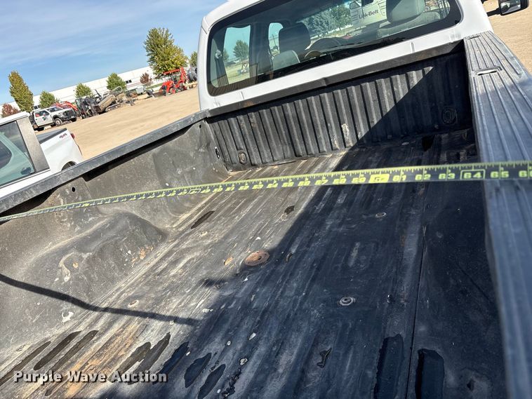 image for item EC8040 2013 Ford F350 Super Duty Crew Cab pickup truck