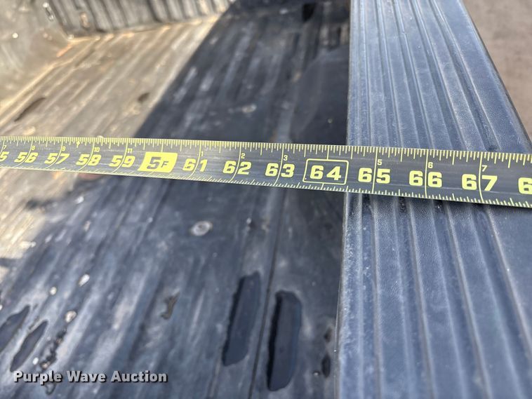 image for item EC8040 2013 Ford F350 Super Duty Crew Cab pickup truck