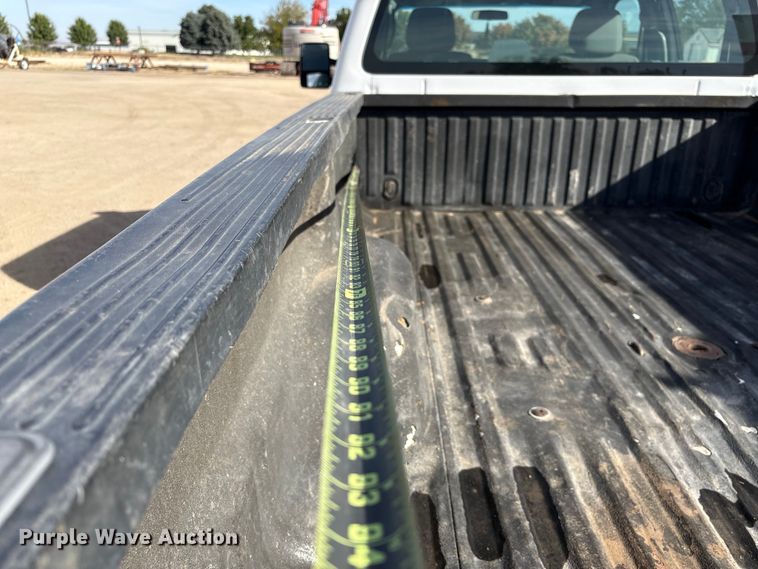 image for item EC8040 2013 Ford F350 Super Duty Crew Cab pickup truck