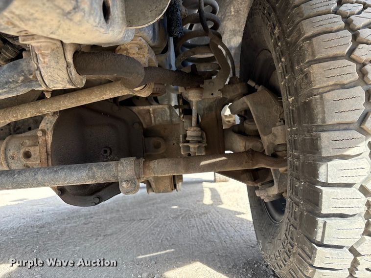 image for item EC8040 2013 Ford F350 Super Duty Crew Cab pickup truck