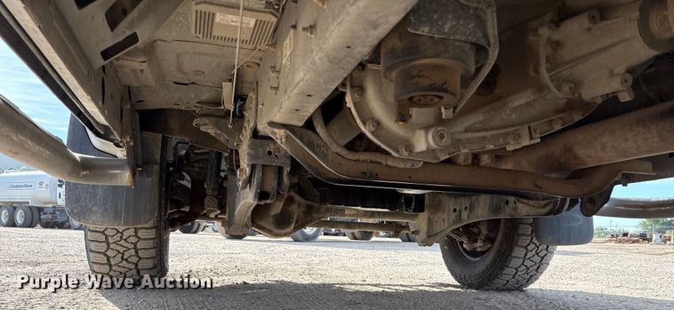 image for item EC8040 2013 Ford F350 Super Duty Crew Cab pickup truck