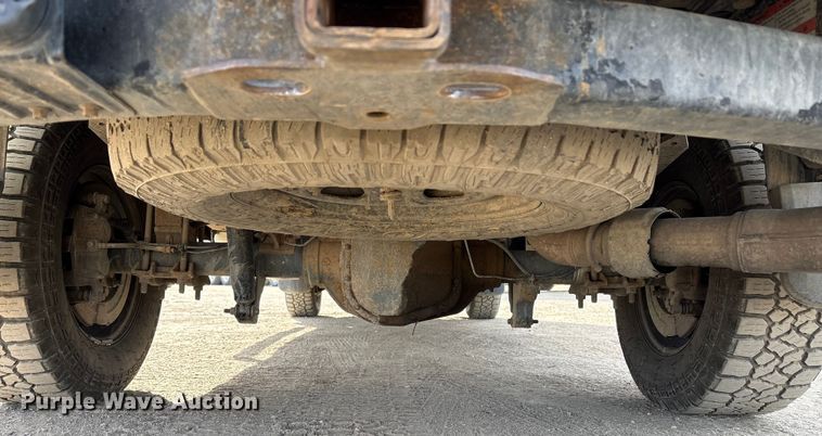 image for item EC8040 2013 Ford F350 Super Duty Crew Cab pickup truck