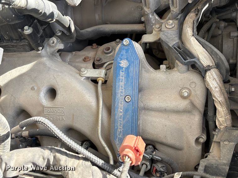 image for item EC8040 2013 Ford F350 Super Duty Crew Cab pickup truck