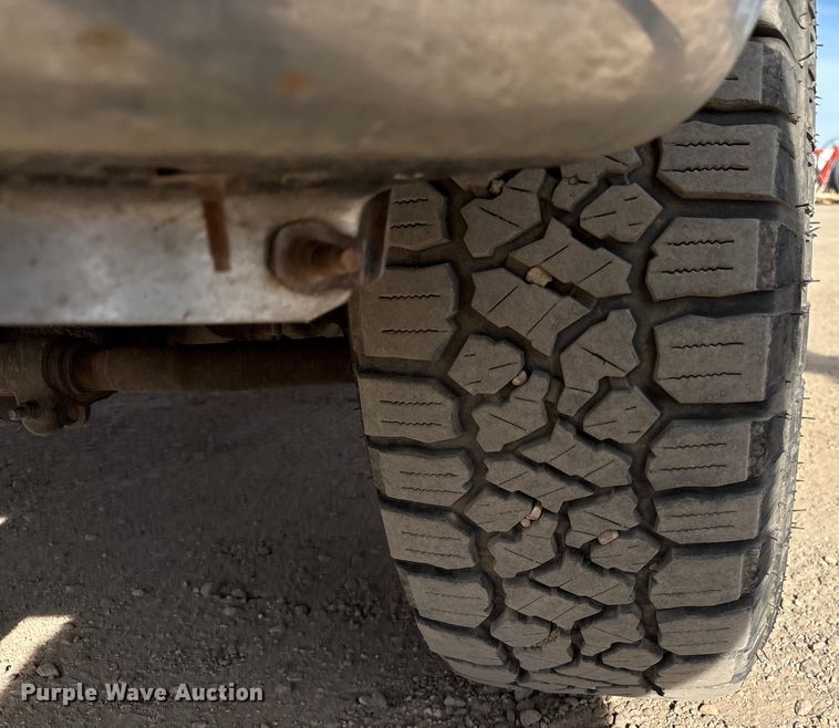 image for item EC8040 2013 Ford F350 Super Duty Crew Cab pickup truck