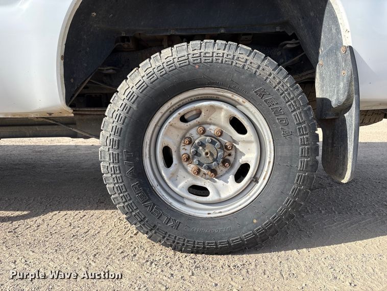 image for item EC8040 2013 Ford F350 Super Duty Crew Cab pickup truck