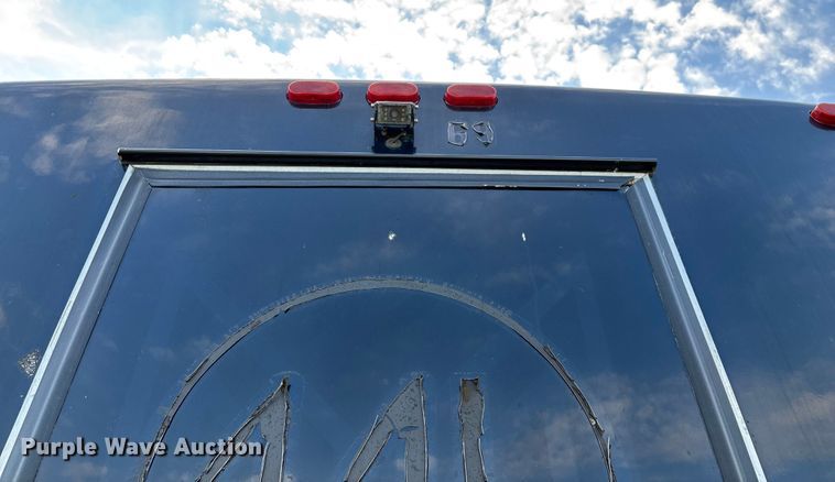 image for item ED2260 2008 Ford F-550 shuttle bus