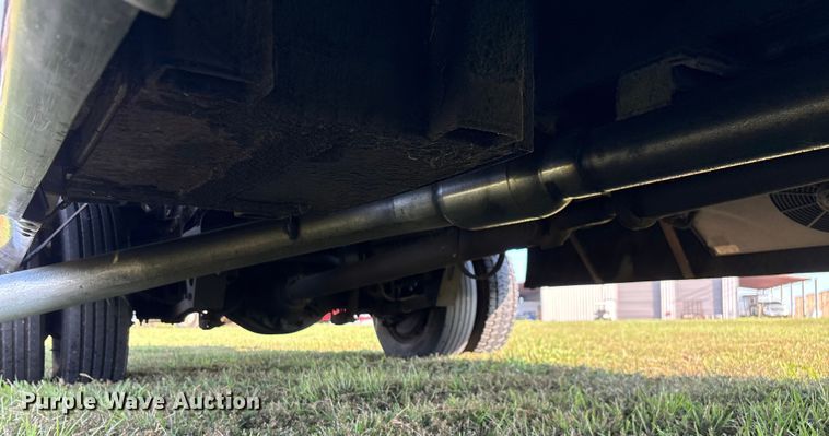 image for item ED2260 2008 Ford F-550 shuttle bus