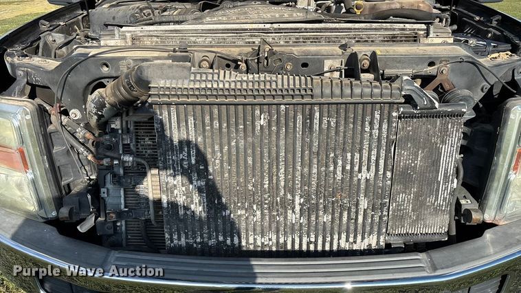 image for item ED2260 2008 Ford F-550 shuttle bus