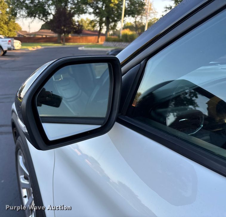 image for item ED2268 2020 Ford Explorer SUV