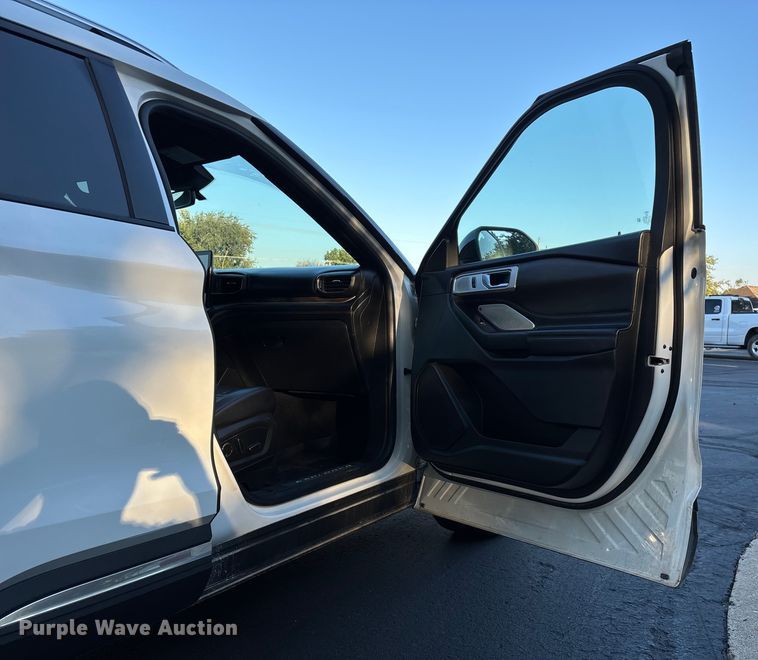 image for item ED2268 2020 Ford Explorer SUV