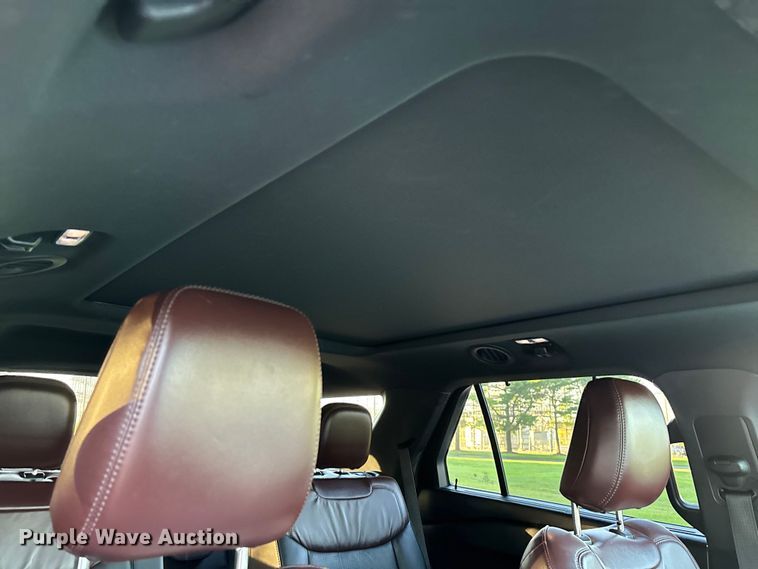 image for item ED2268 2020 Ford Explorer SUV