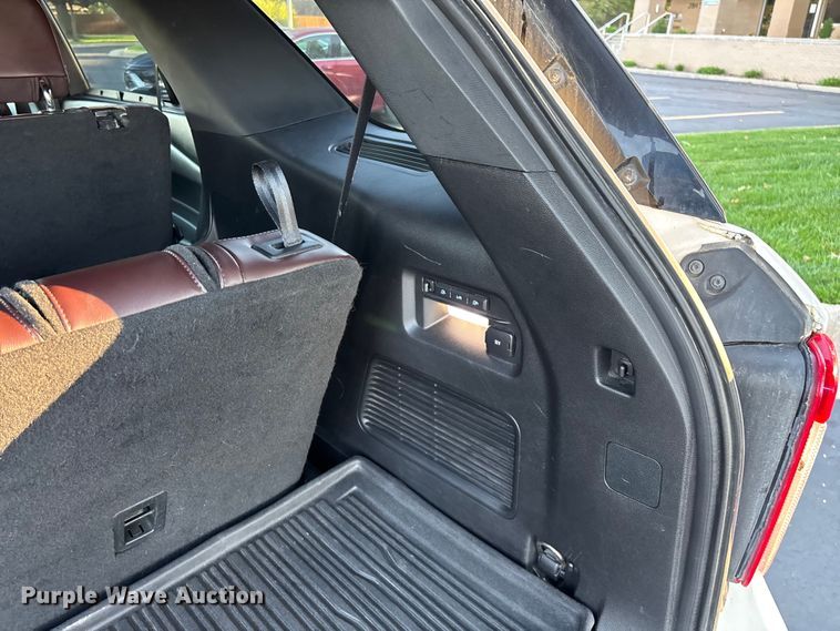 image for item ED2268 2020 Ford Explorer SUV