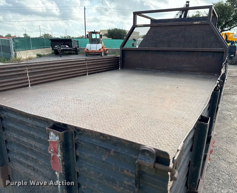 image for item ED5777 2016 Ford F450 Super Duty XL flatbed truck