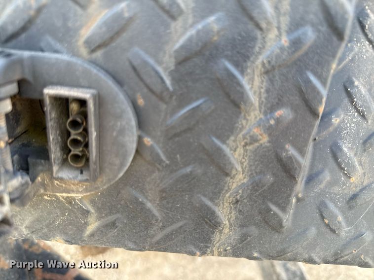 image for item ED5777 2016 Ford F450 Super Duty XL flatbed truck