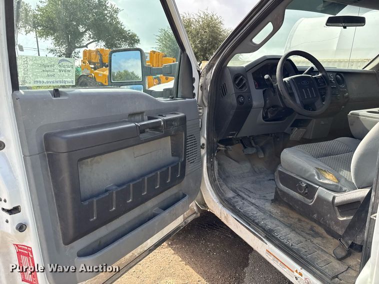 image for item ED5777 2016 Ford F450 Super Duty XL flatbed truck