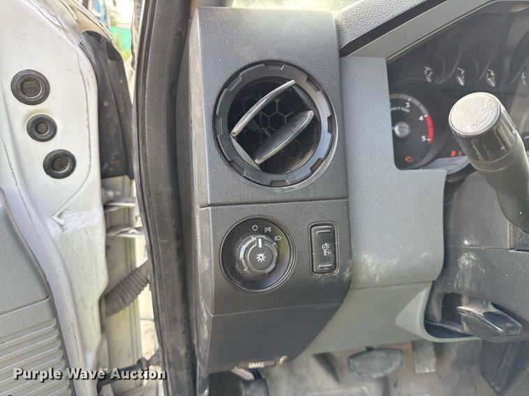 image for item ED5777 2016 Ford F450 Super Duty XL flatbed truck