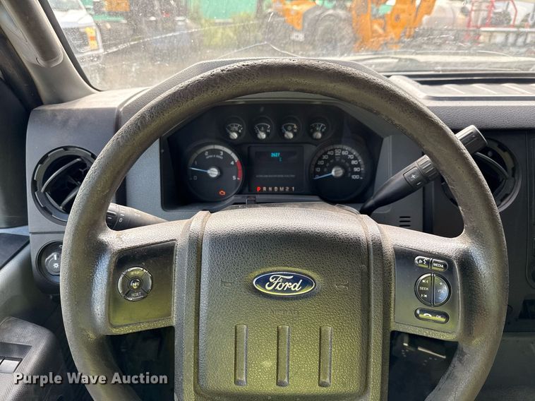 image for item ED5777 2016 Ford F450 Super Duty XL flatbed truck