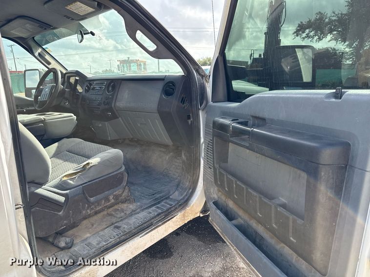 image for item ED5777 2016 Ford F450 Super Duty XL flatbed truck