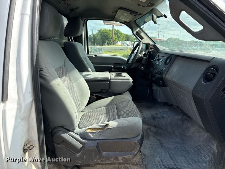 image for item ED5777 2016 Ford F450 Super Duty XL flatbed truck