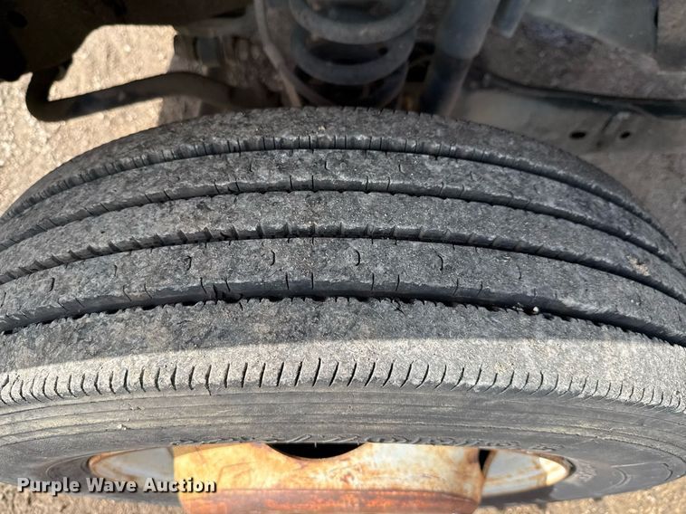 image for item ED5777 2016 Ford F450 Super Duty XL flatbed truck