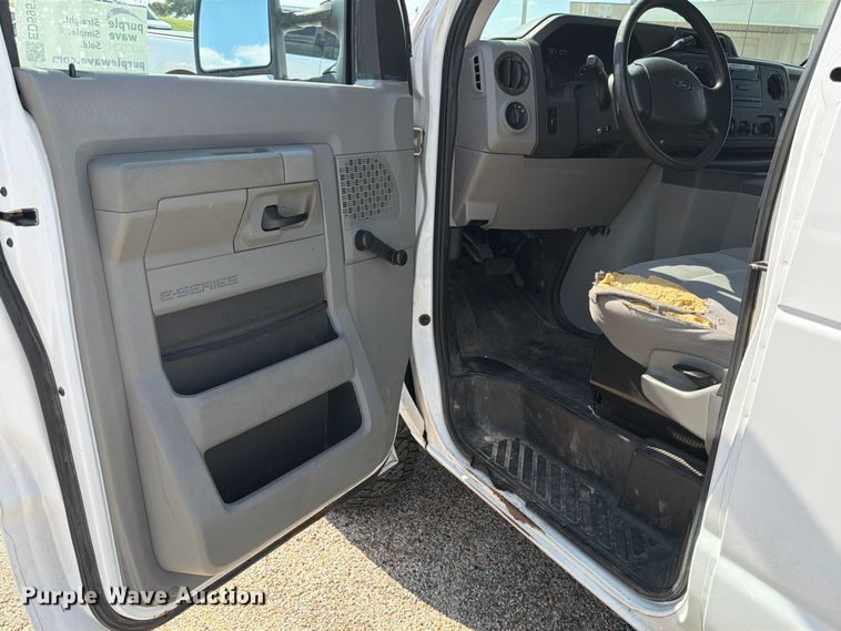 image for item ED5957 2012 Ford E150 van