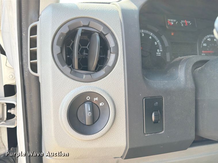 image for item ED5957 2012 Ford E150 van