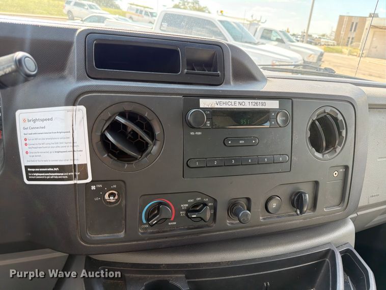 image for item ED5957 2012 Ford E150 van